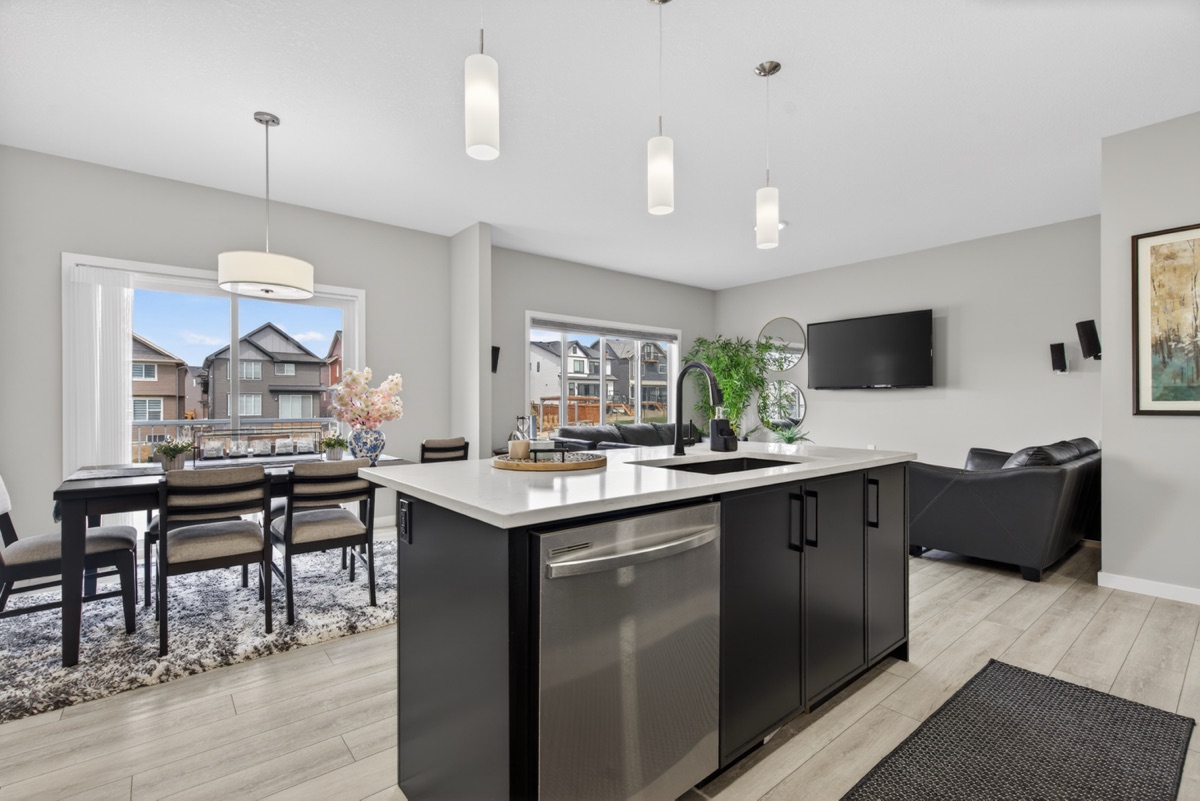 Listing photography, 134 Lucas Close NW, Calgary