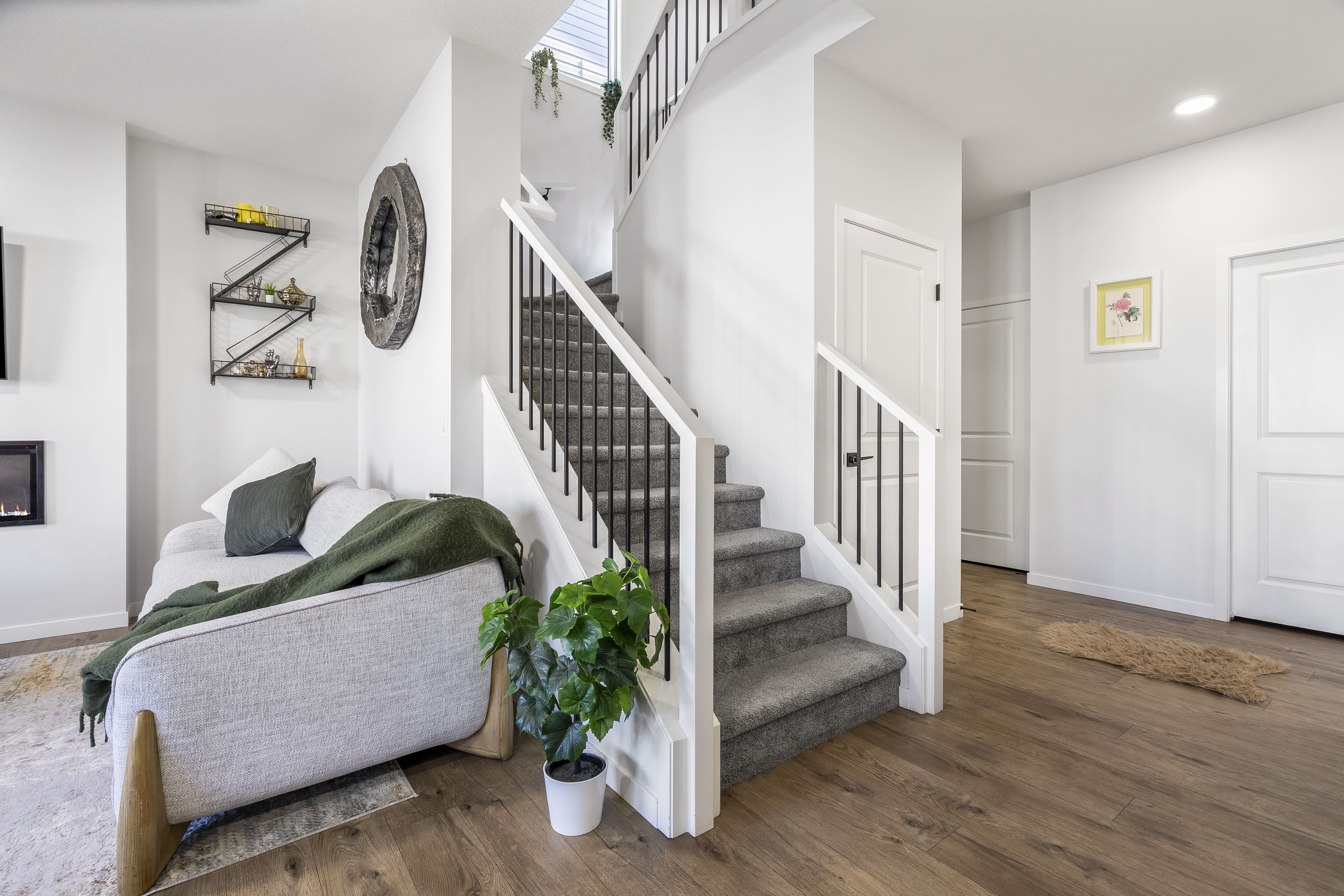 HDR real estate photography, 36 Royston Rise NW, Calgary